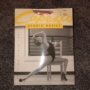 CAPEZIO Footed Tights